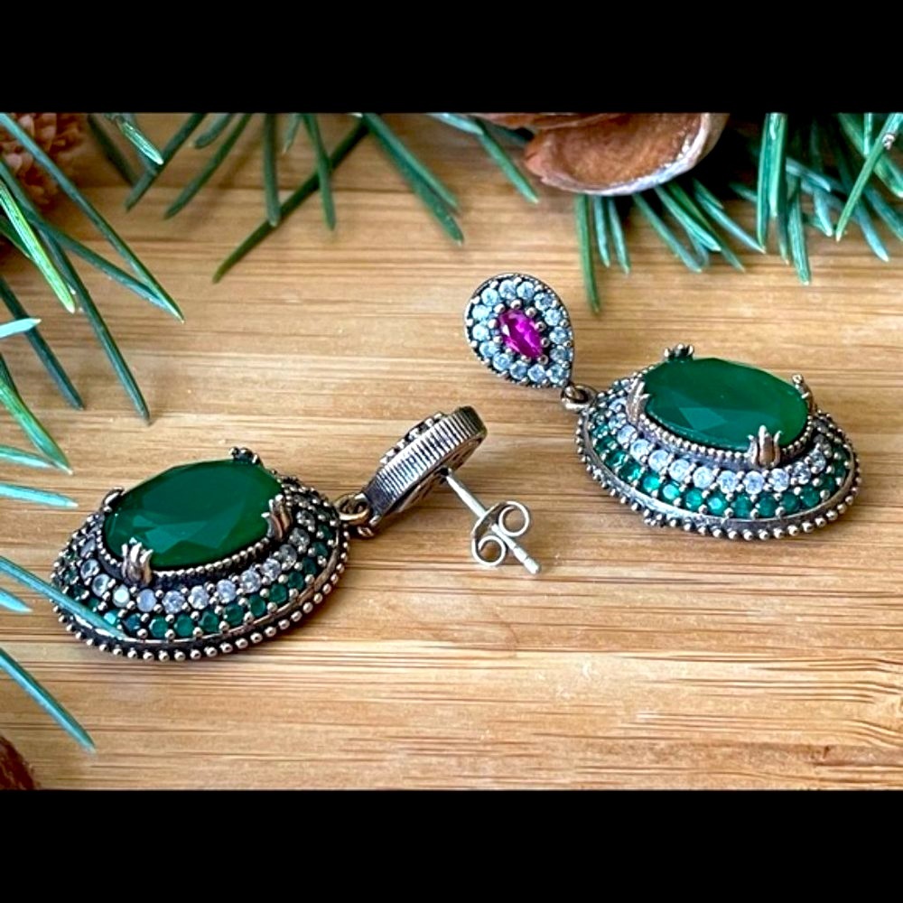 925 Sterling Silver, Emerald &Topaz drop Earrings - Picture 5 of 7